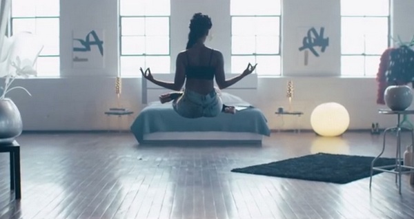 Janelle Monáe, Jidenna - Yoga видео клип, перевод песни