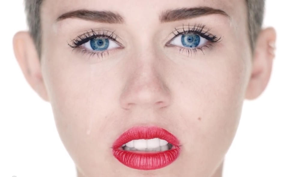 Miley Cyrus - Wrecking Ball. Видео клип. Перевод песни.