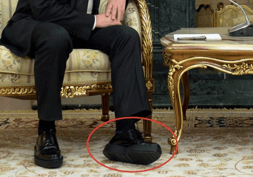 Ботинки Медведева стали поводом для споров