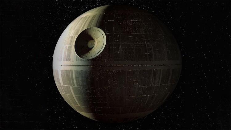 ФОТО: NASA публикует новый образ «Звезды Смерти» - Сатурна